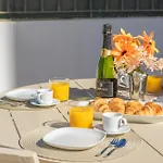 Casa Adriana - Marbellamar Modern Townhouse By Finest *