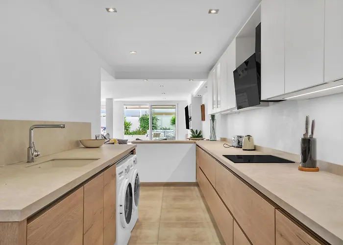 Casa Adriana - Marbellamar Modern Townhouse By Finest Casa vacanze