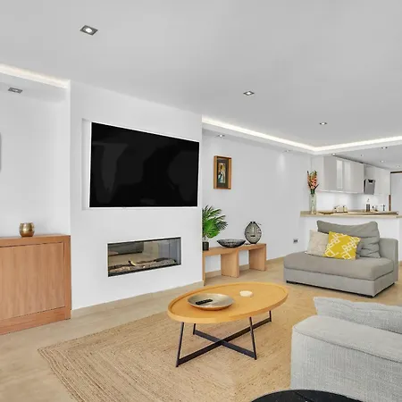 Casa Adriana - Marbellamar Modern Townhouse By Finest Marbella