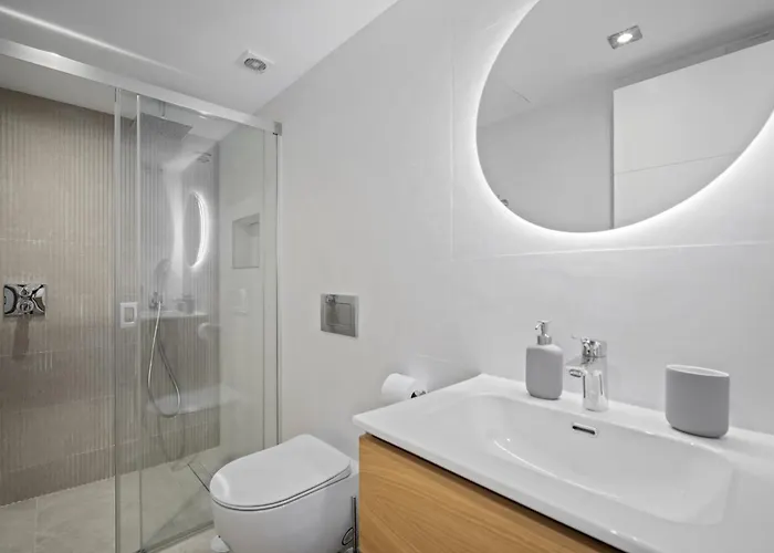 Casa Adriana - Marbellamar Modern Townhouse By Finest