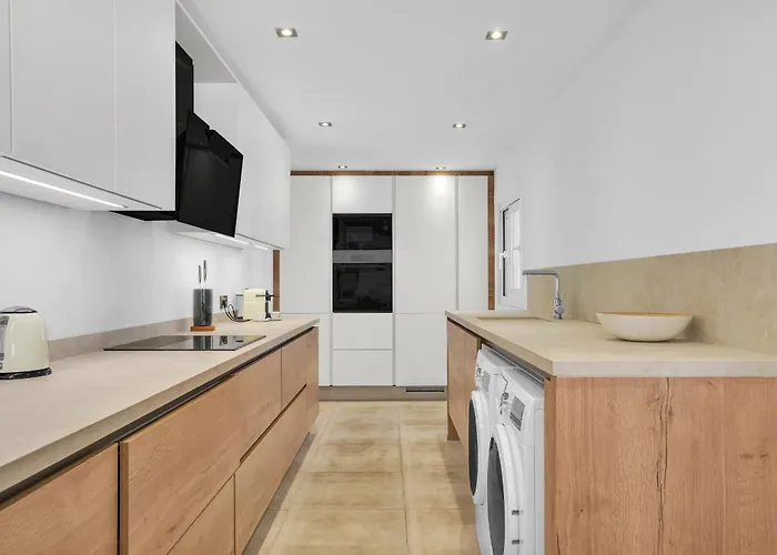 Casa Adriana - Marbellamar Modern Townhouse By Finest 別荘